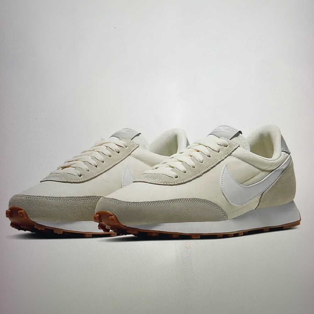 NIB! Nike Women’s Daybreak sneaker